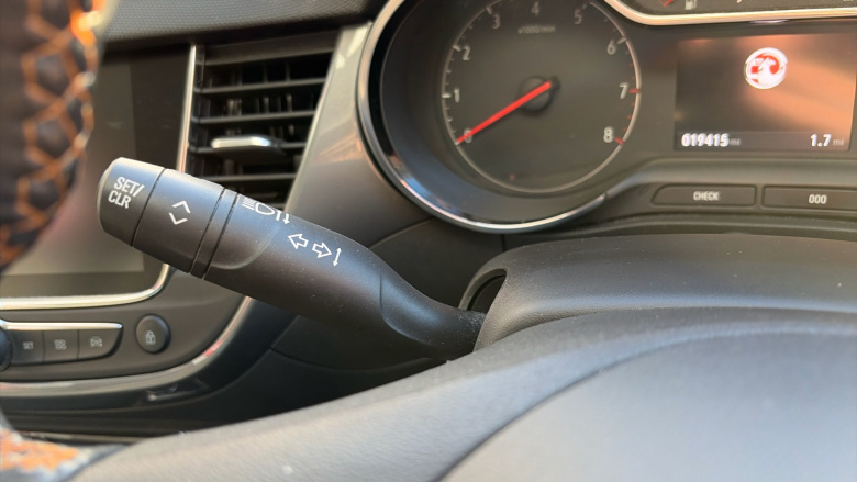 Vauxhall Crossland X 1.2T [130] Elite Nav 5dr [Start Stop] Auto Petrol Hatchback